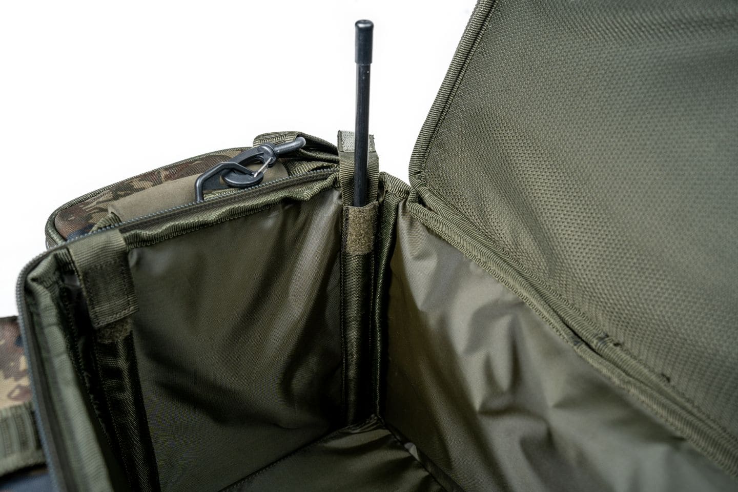 Nash Subterfuge Carryall Medium 50L