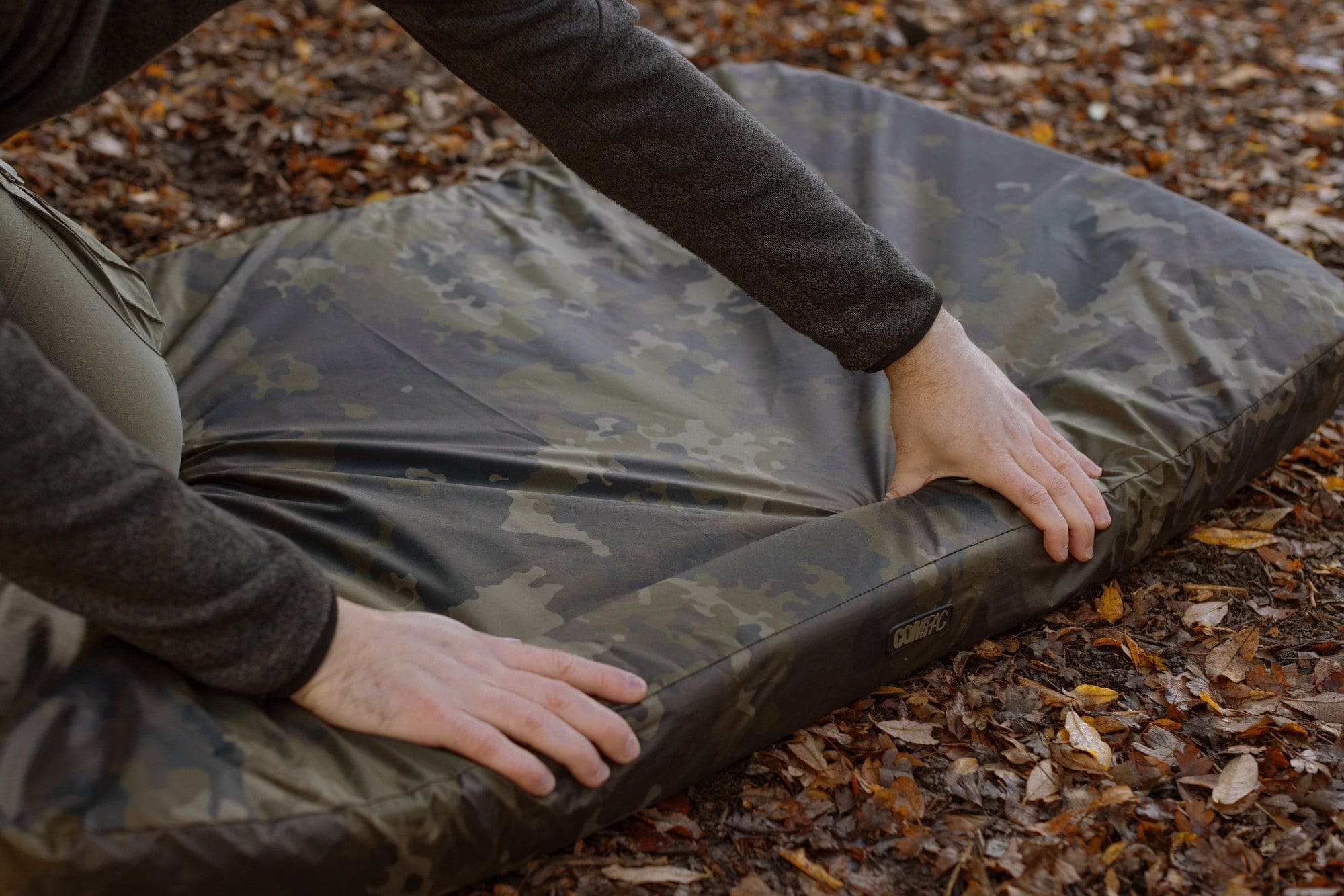 Korda Compac Flat Mat Dark Kamo